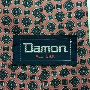 Damon tie